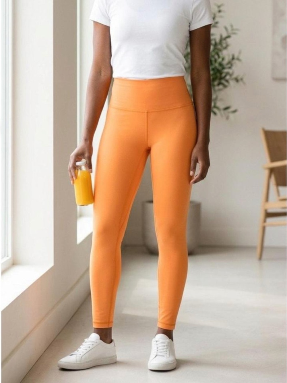 Lululemon Women's in Orange Leggings, Size 0